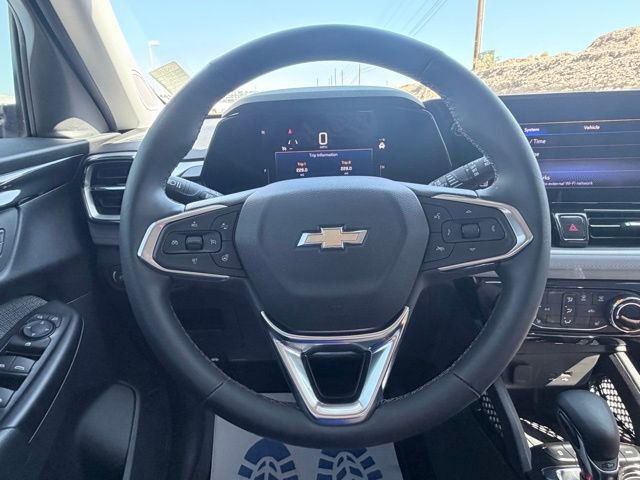 Used 2024 Chevrolet TrailBlazer LT w/ LT Cold Weather Package image 9