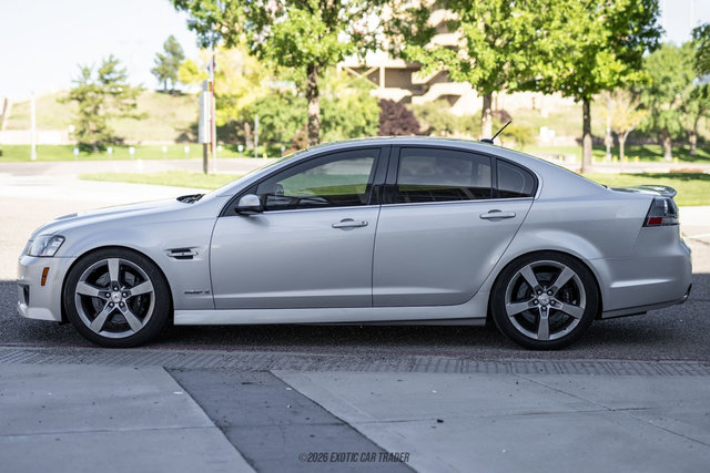 Used 2009 Pontiac G8 GXP RWD image 3