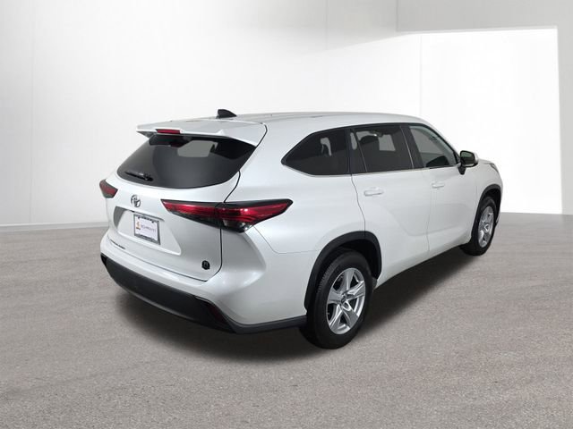 Used 2023 Toyota Highlander L image 41