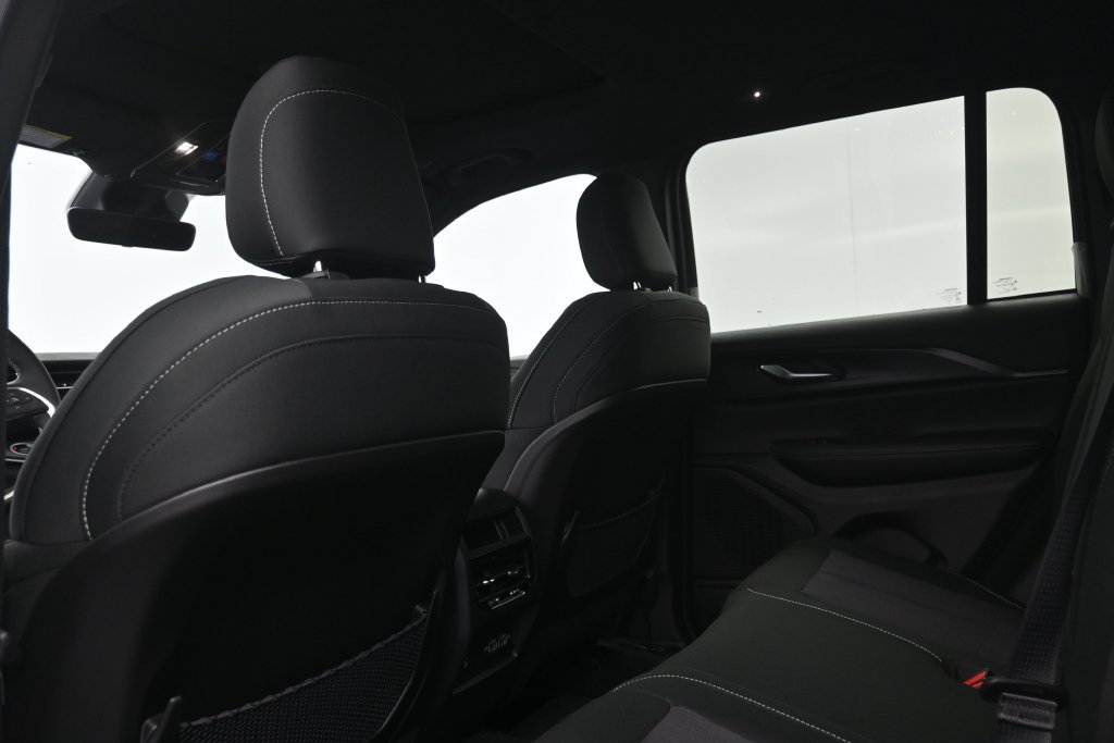 New 2027 Jeep Grand Cherokee Laredo X AWD/4WD image 15
