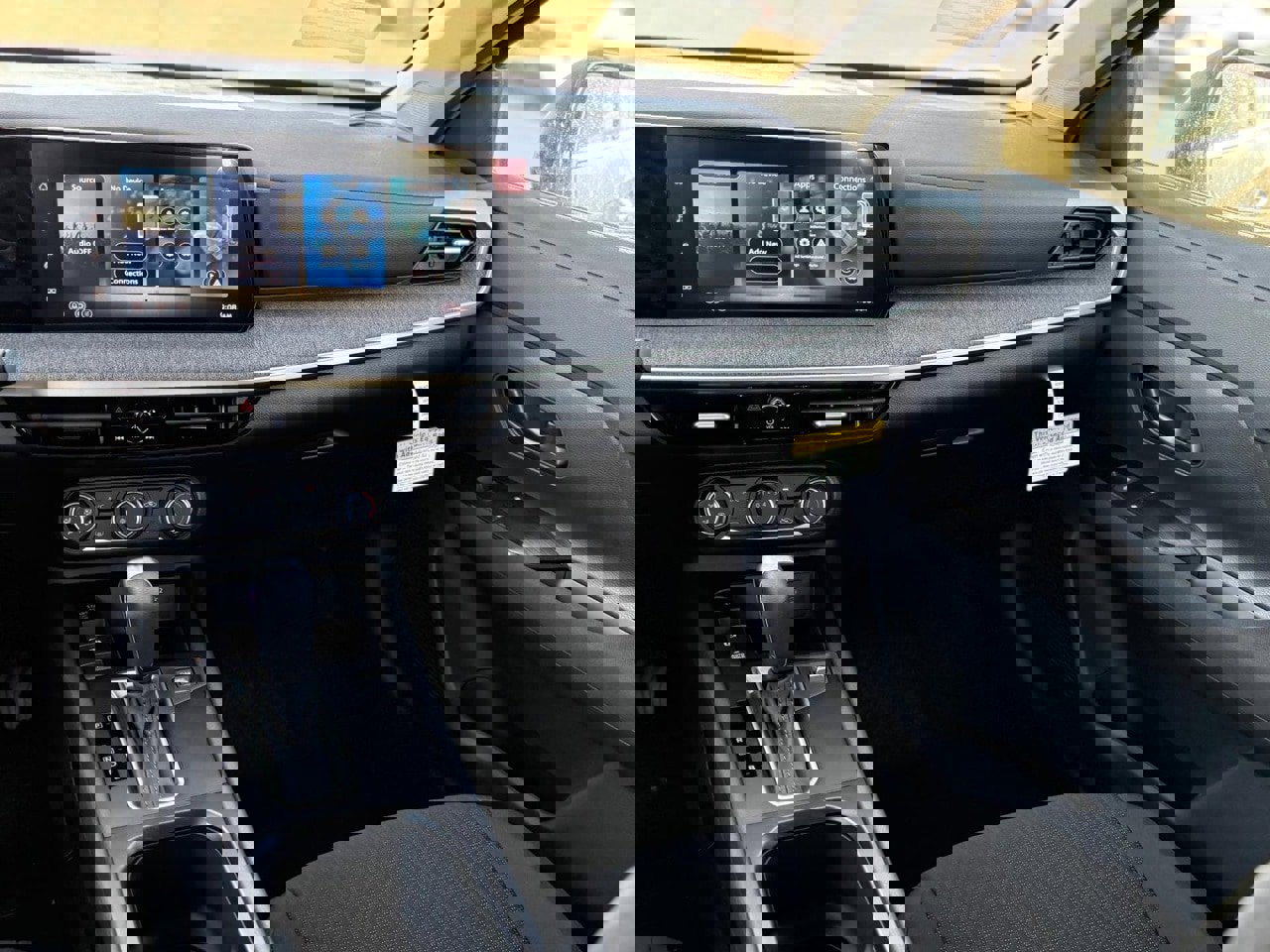 New 2026 Nissan Kicks S image 11