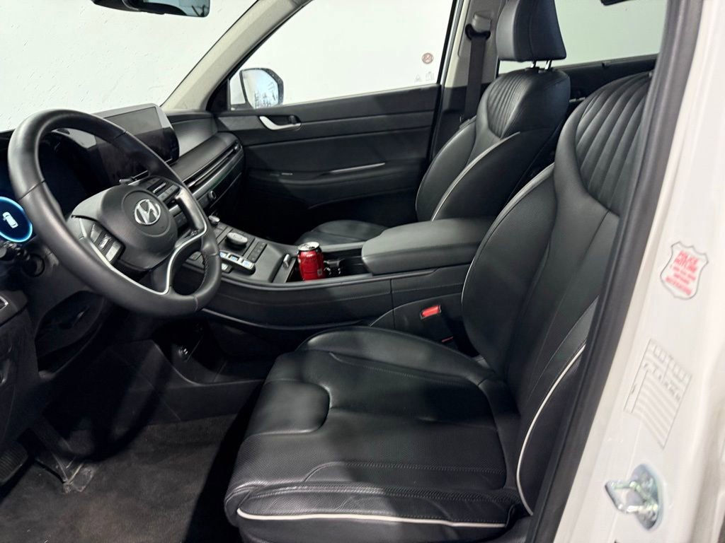 Used 2025 Hyundai Palisade Limited image 11