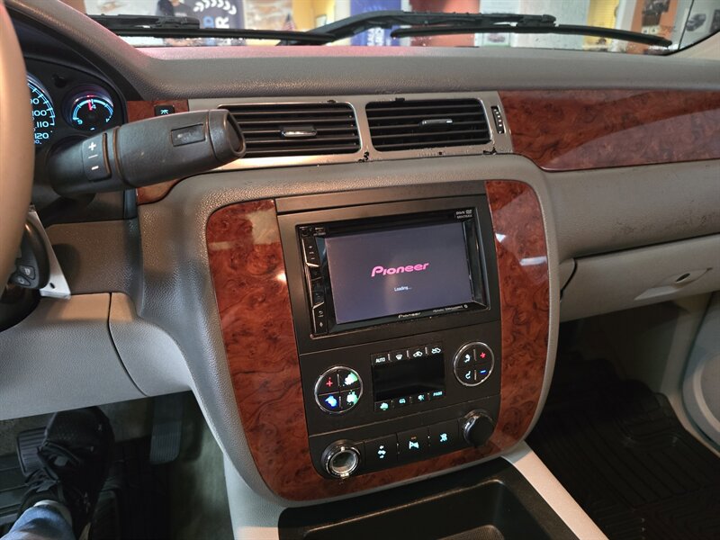 Used 2011 Chevrolet Silverado 1500 LTZ w/ Max Trailering Pack AWD/4WD image 19