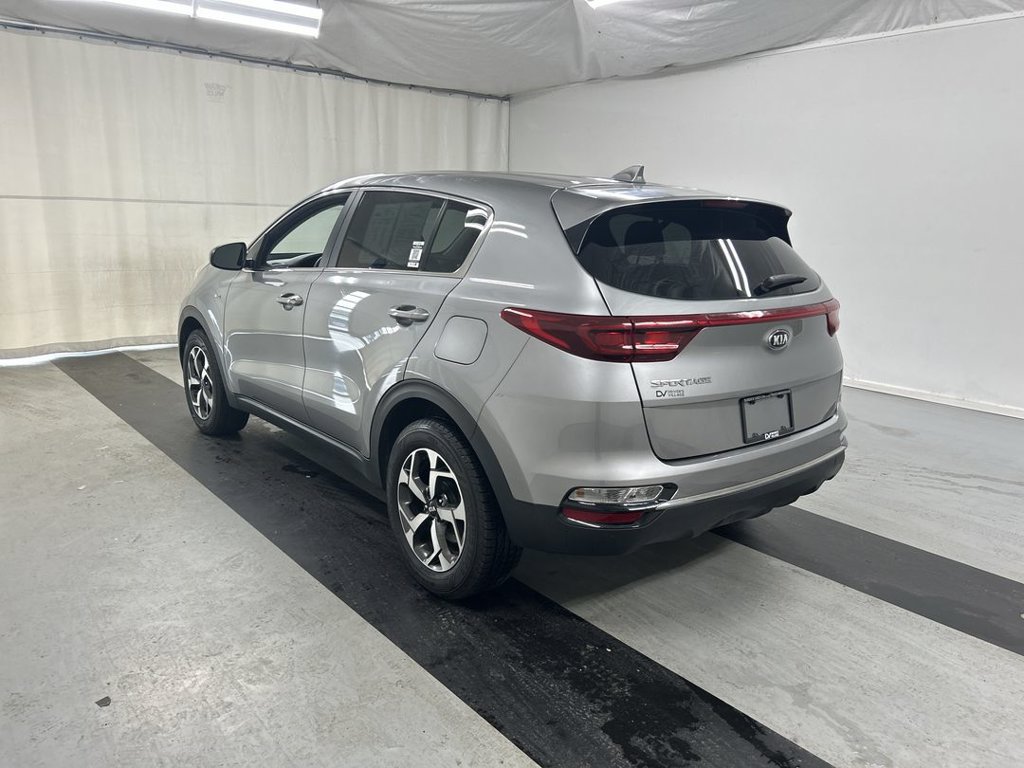 Used 2020 Kia Sportage LX AWD/4WD image 7