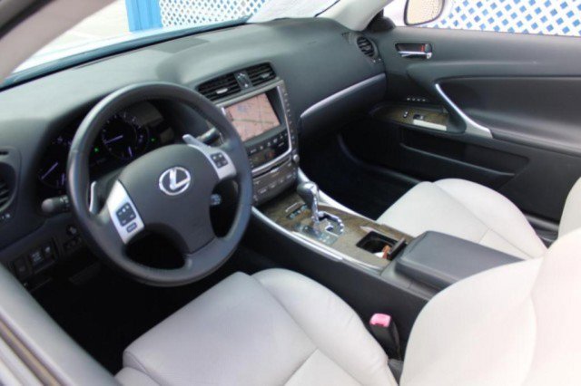 Used 2011 Lexus IS 250C image 16