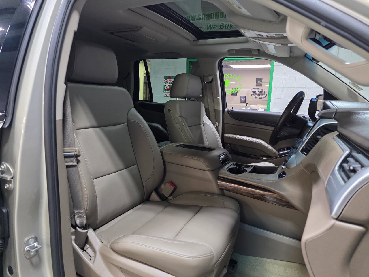 Used 2016 GMC Yukon SLT w/ Open Road Package image 28