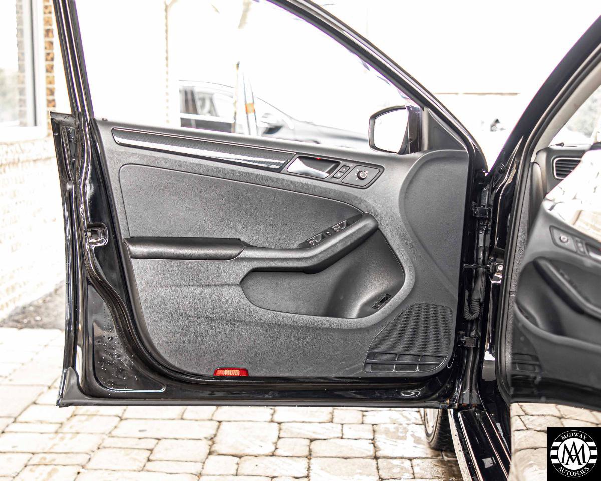 Used 2015 Volkswagen Jetta TDI SEL FWD image 30