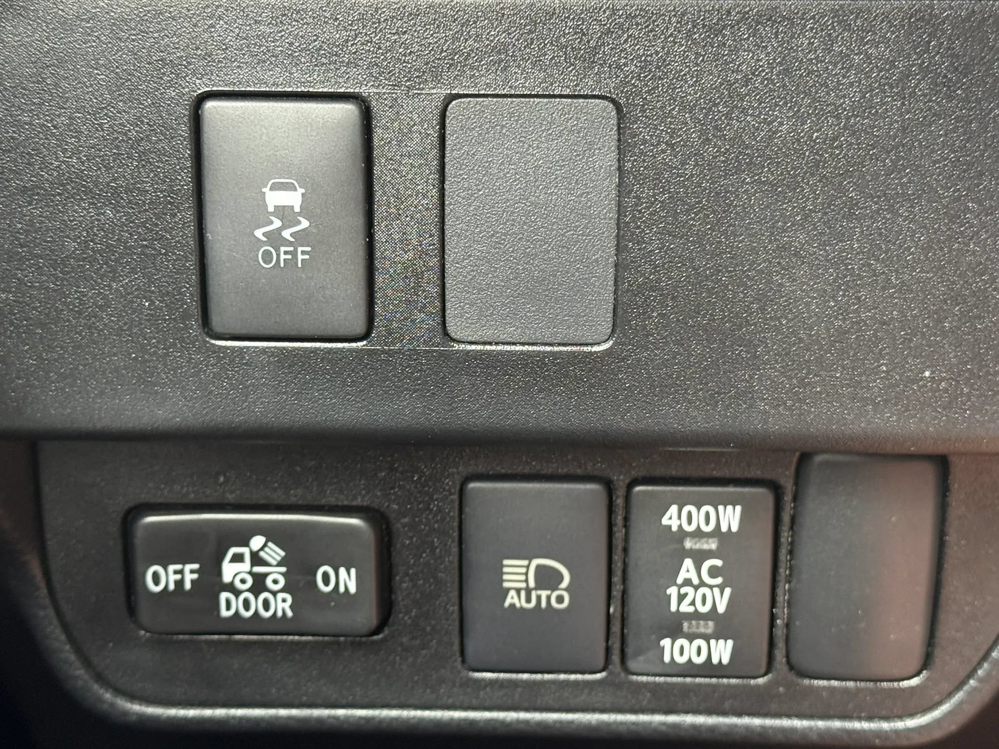 Used 2021 Toyota Tacoma TRD Off-Road AWD/4WD image 31