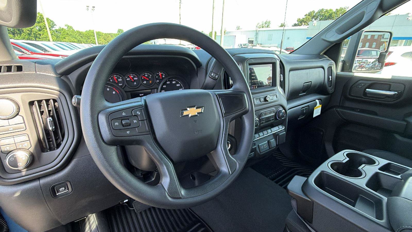 New 2026 Chevrolet Silverado 2500 Custom w/ Custom Value Package AWD/4WD image 4