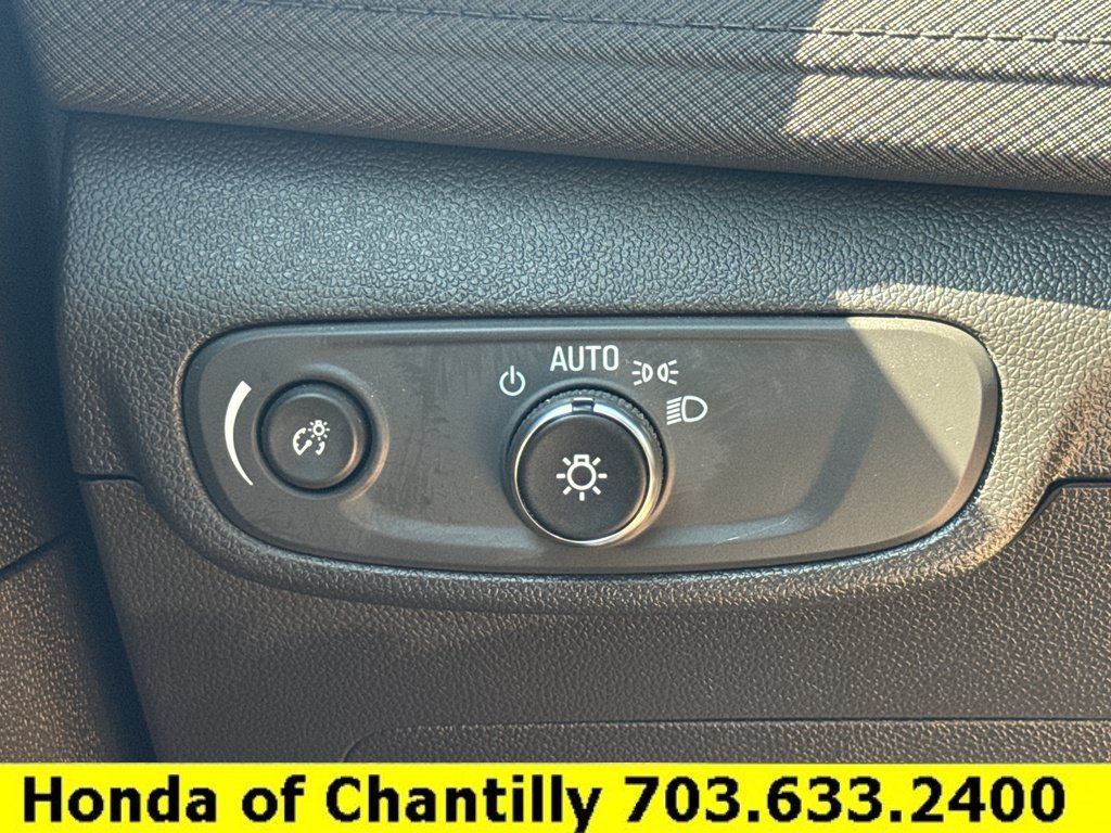 Used 2024 Chevrolet TrailBlazer LS w/ LS Convenience Package AWD/4WD image 18