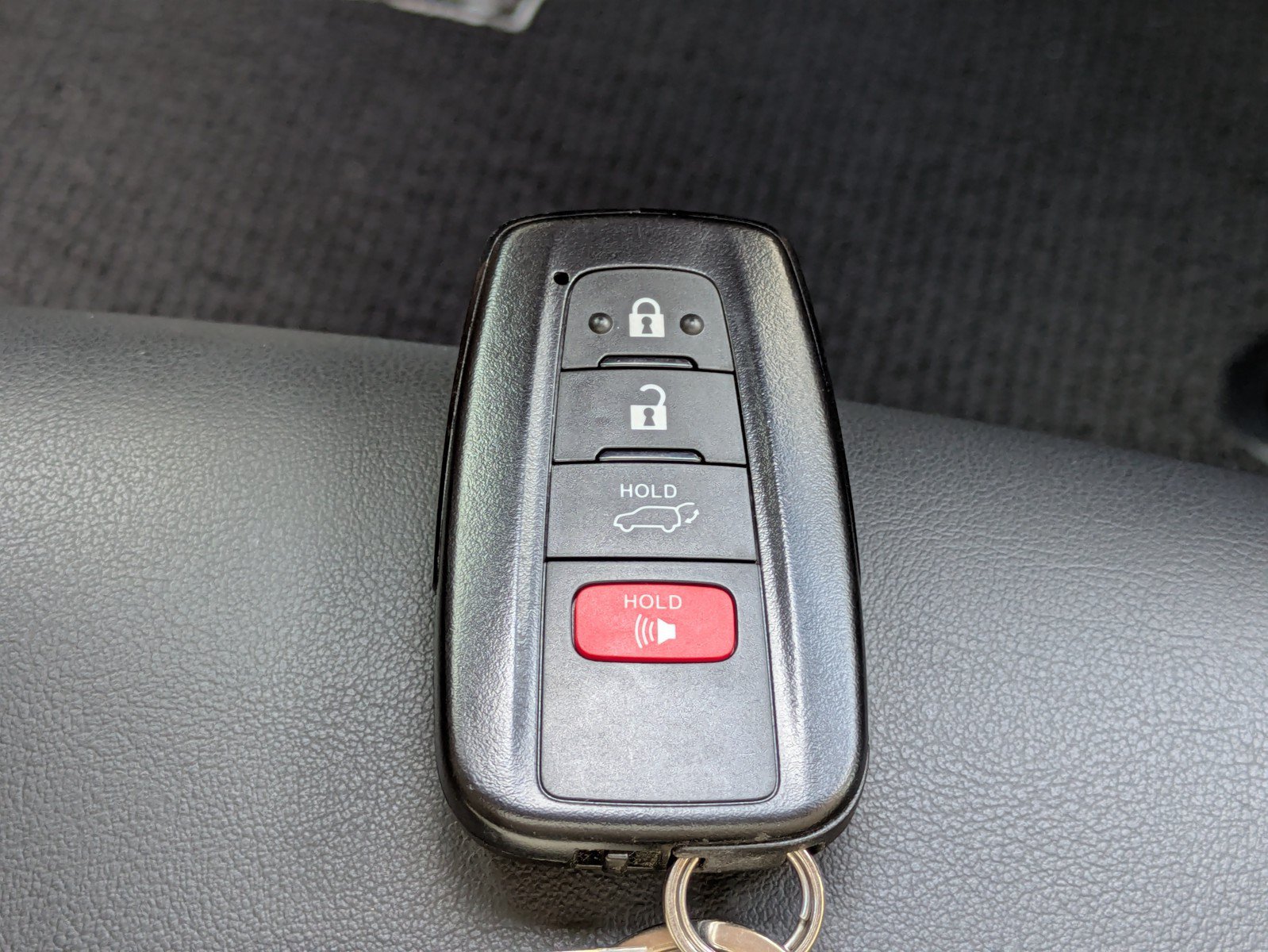 Used 2024 Toyota RAV4 XSE w/ Weather Package AWD/4WD image 30