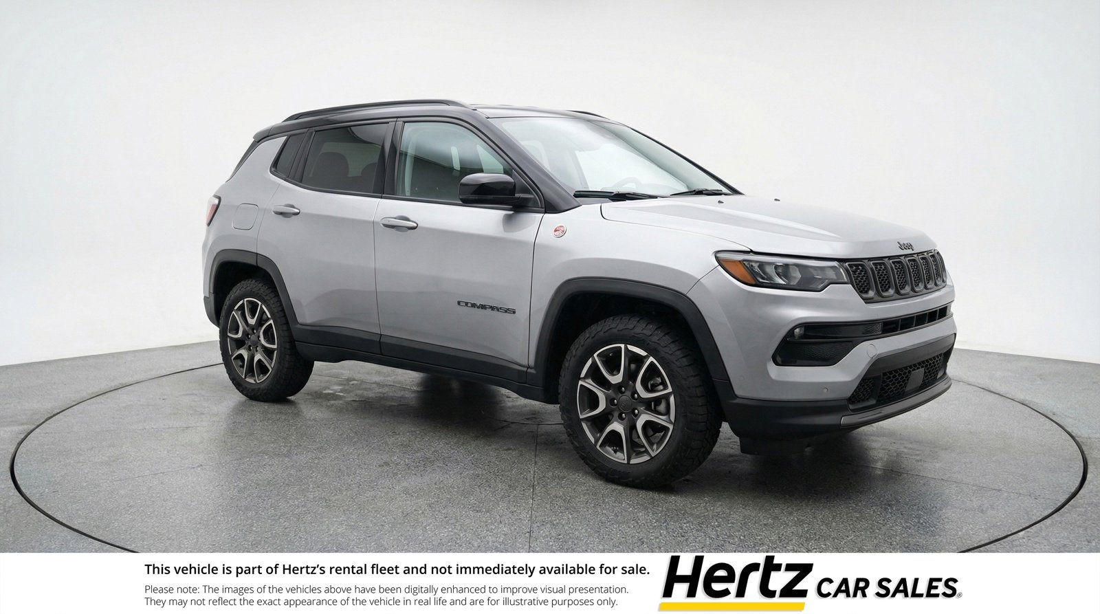 Used 2025 Jeep Compass Trailhawk AWD/4WD image 1