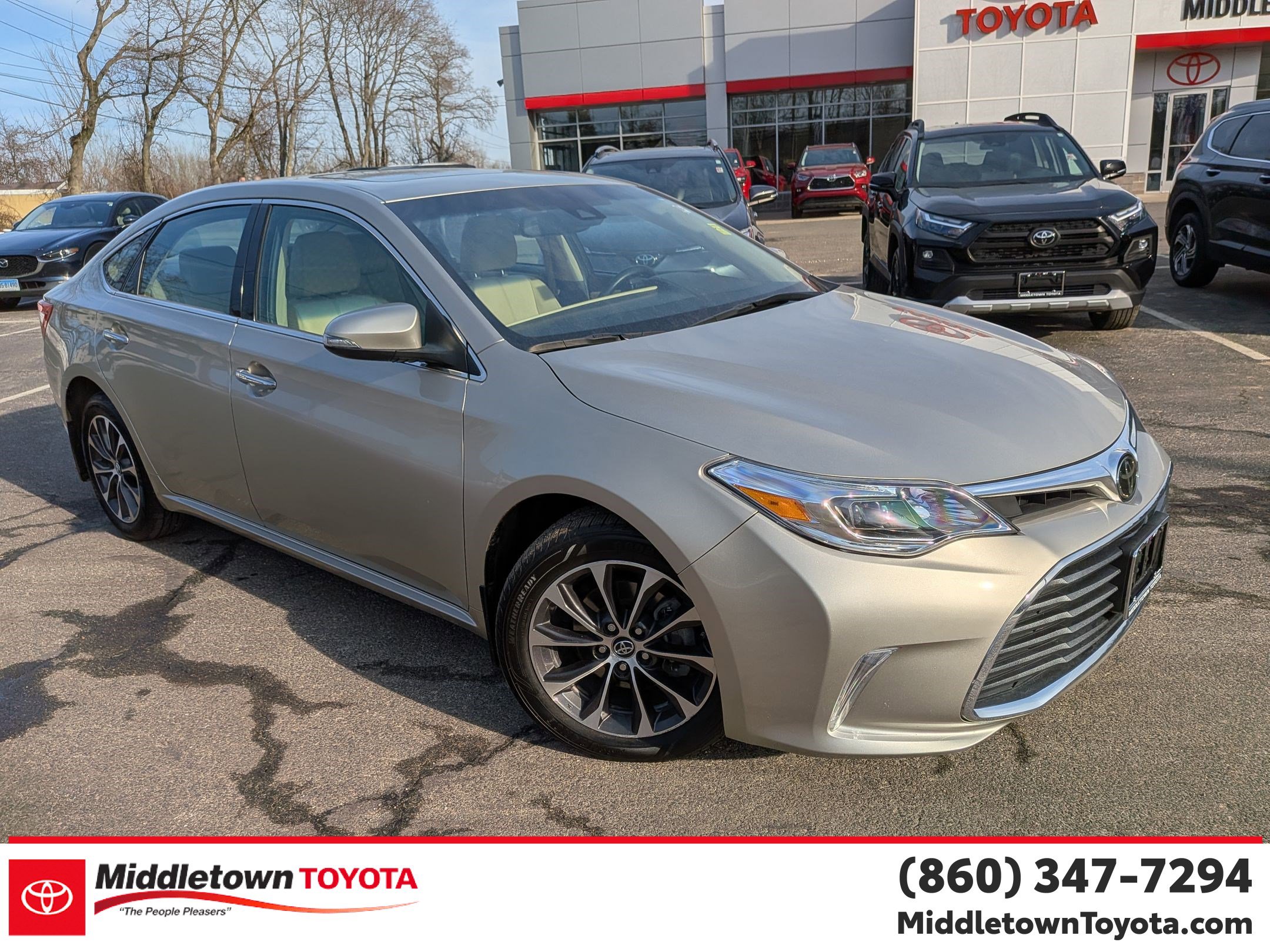 Certified 2017 Toyota Avalon XLE Premium image 1