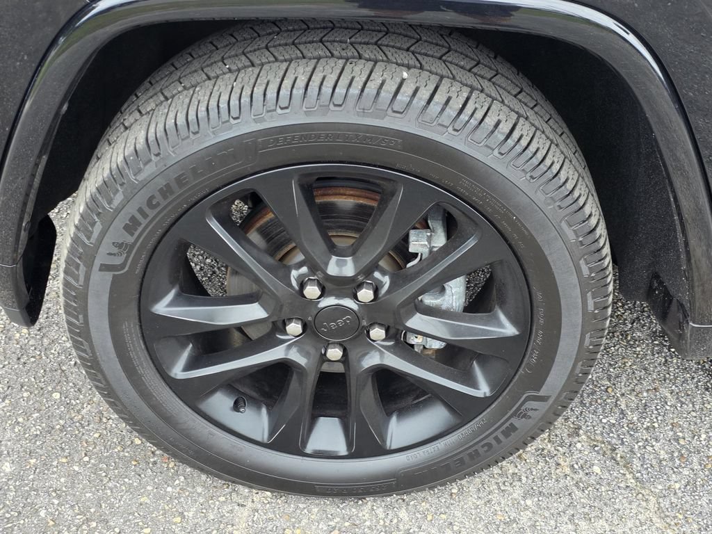 Used 2020 Jeep Grand Cherokee Altitude AWD/4WD image 38