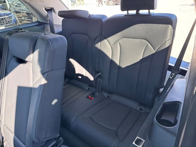 Used 2023 Audi Q7 3.0T Premium w/ Convenience Package image 35