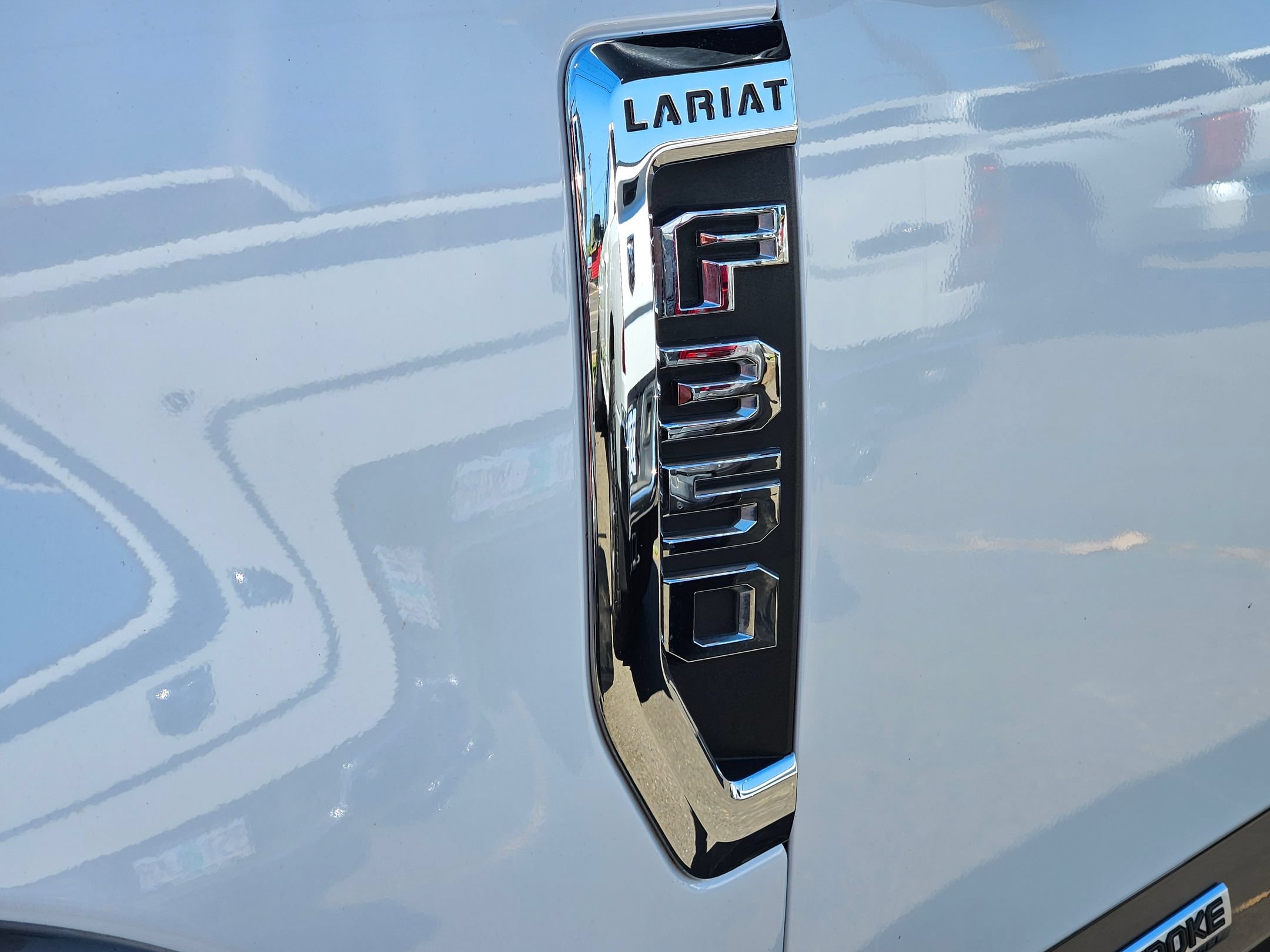 Used 2019 Ford F350 Lariat w/ Lariat Ultimate Package AWD/4WD image 27