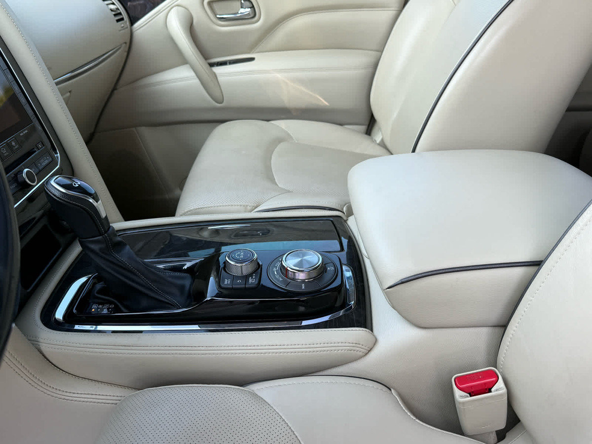 Used 2021 INFINITI QX80 Luxe w/ All-Season Package AWD/4WD image 22