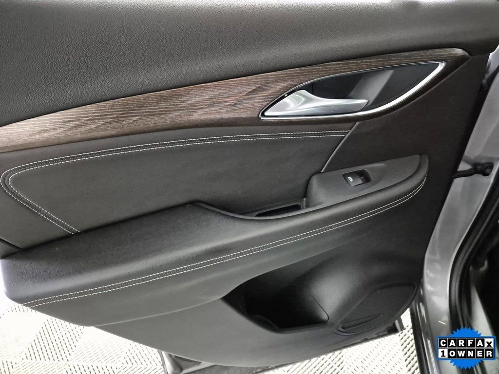 Used 2021 Buick Envision Avenir image 26