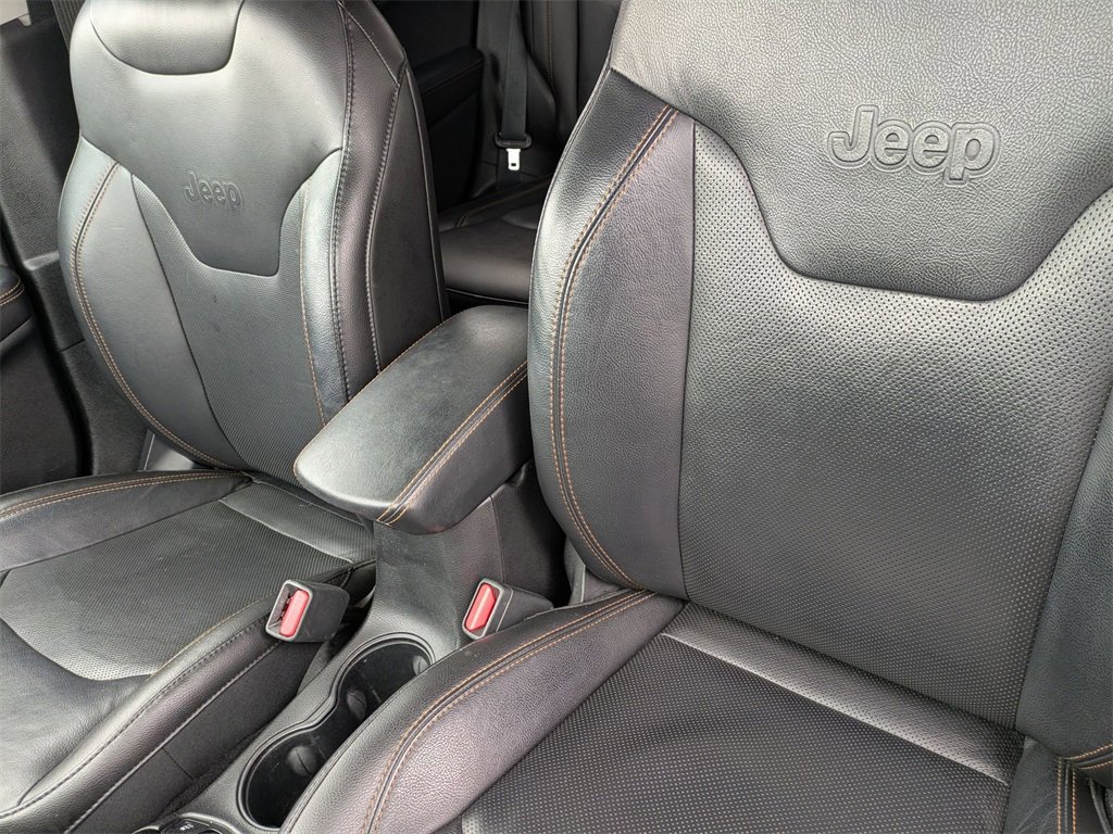 Used 2018 Jeep Compass Limited image 16