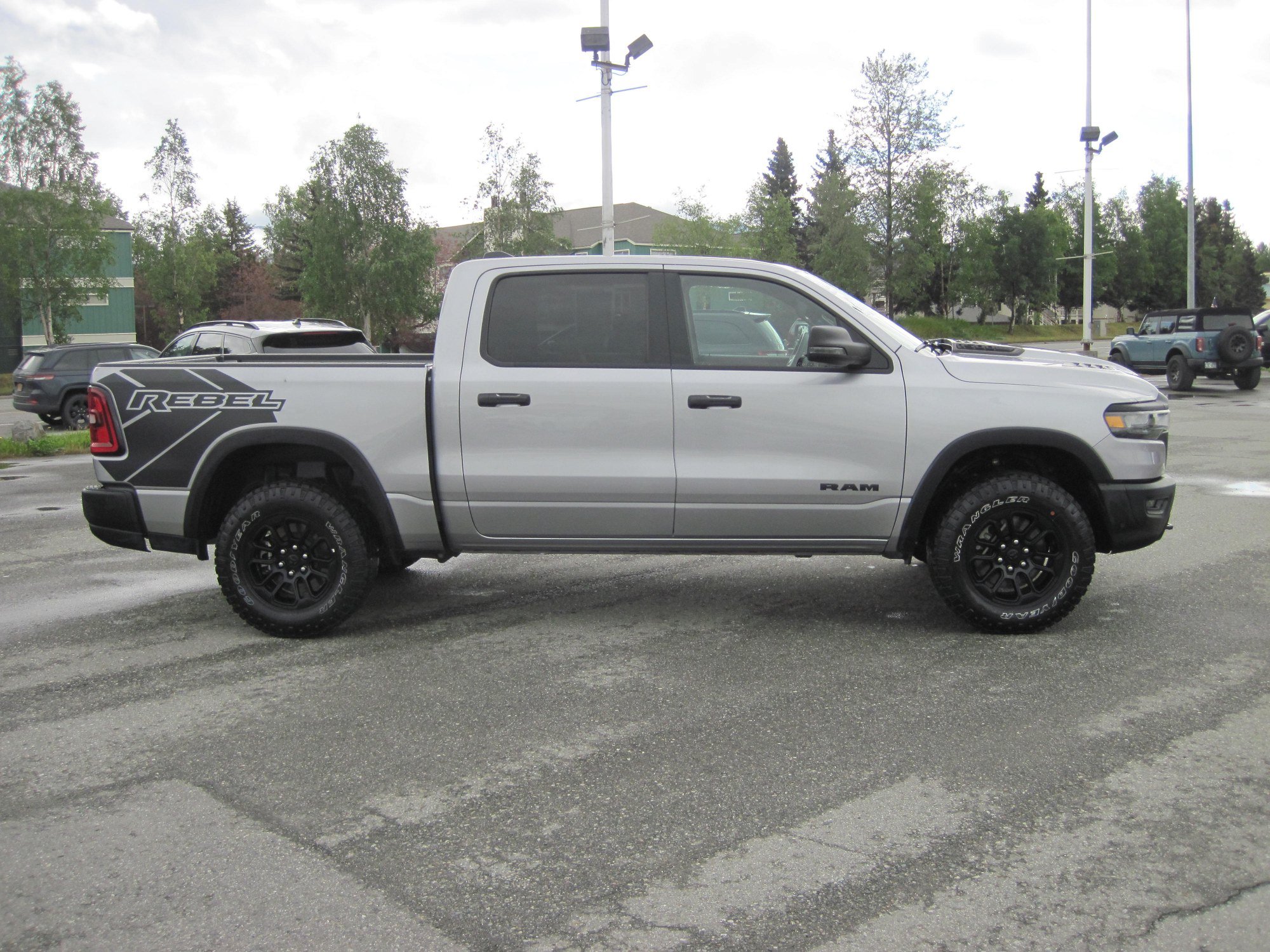 Used 2025 RAM 1500 Rebel w/ Rebel Level 1 Equipment Group AWD/4WD image 4