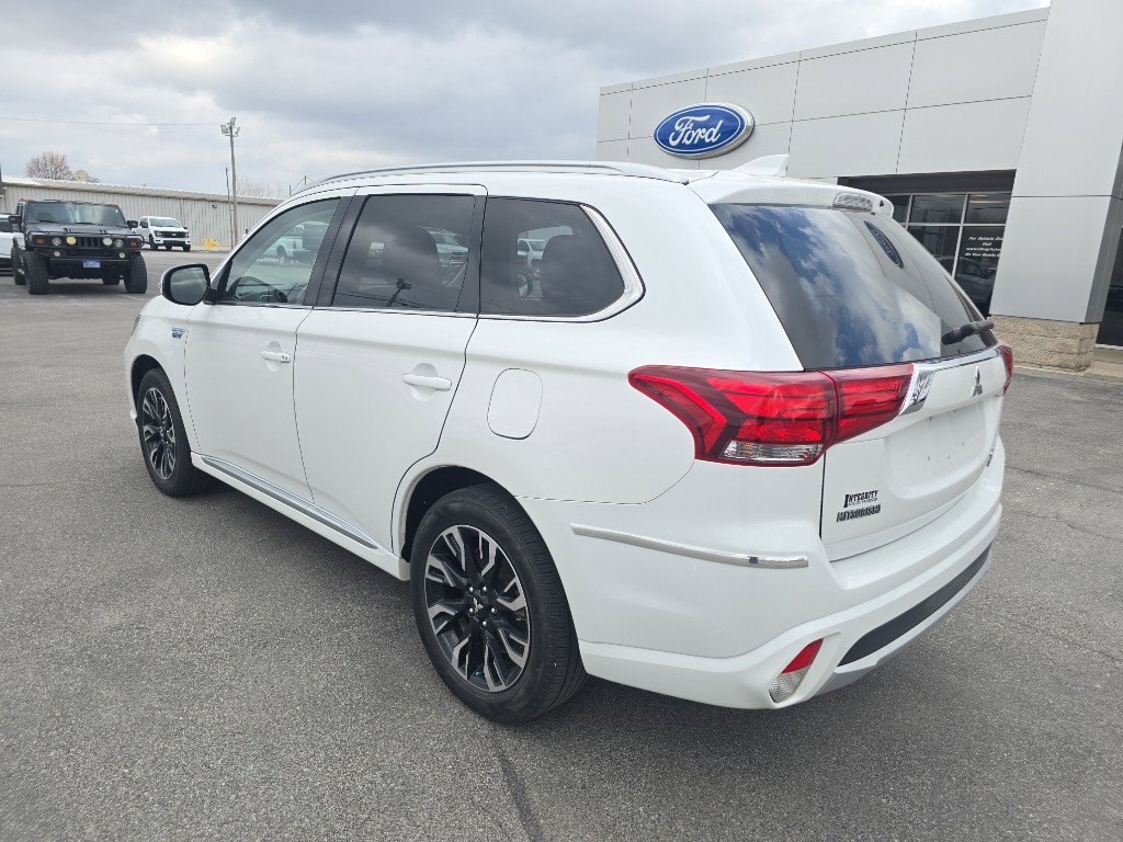 Used 2018 Mitsubishi Outlander SEL image 8