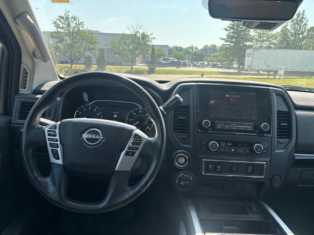 Used 2024 Nissan Titan SV w/ SV Convenience Package AWD/4WD image 13