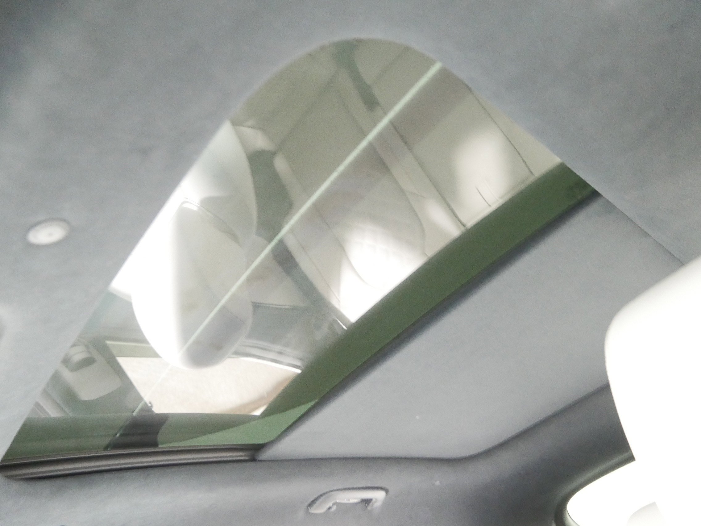 Certified 2025 Genesis Electrified GV70 Advanced w/ Prestige Package image 31