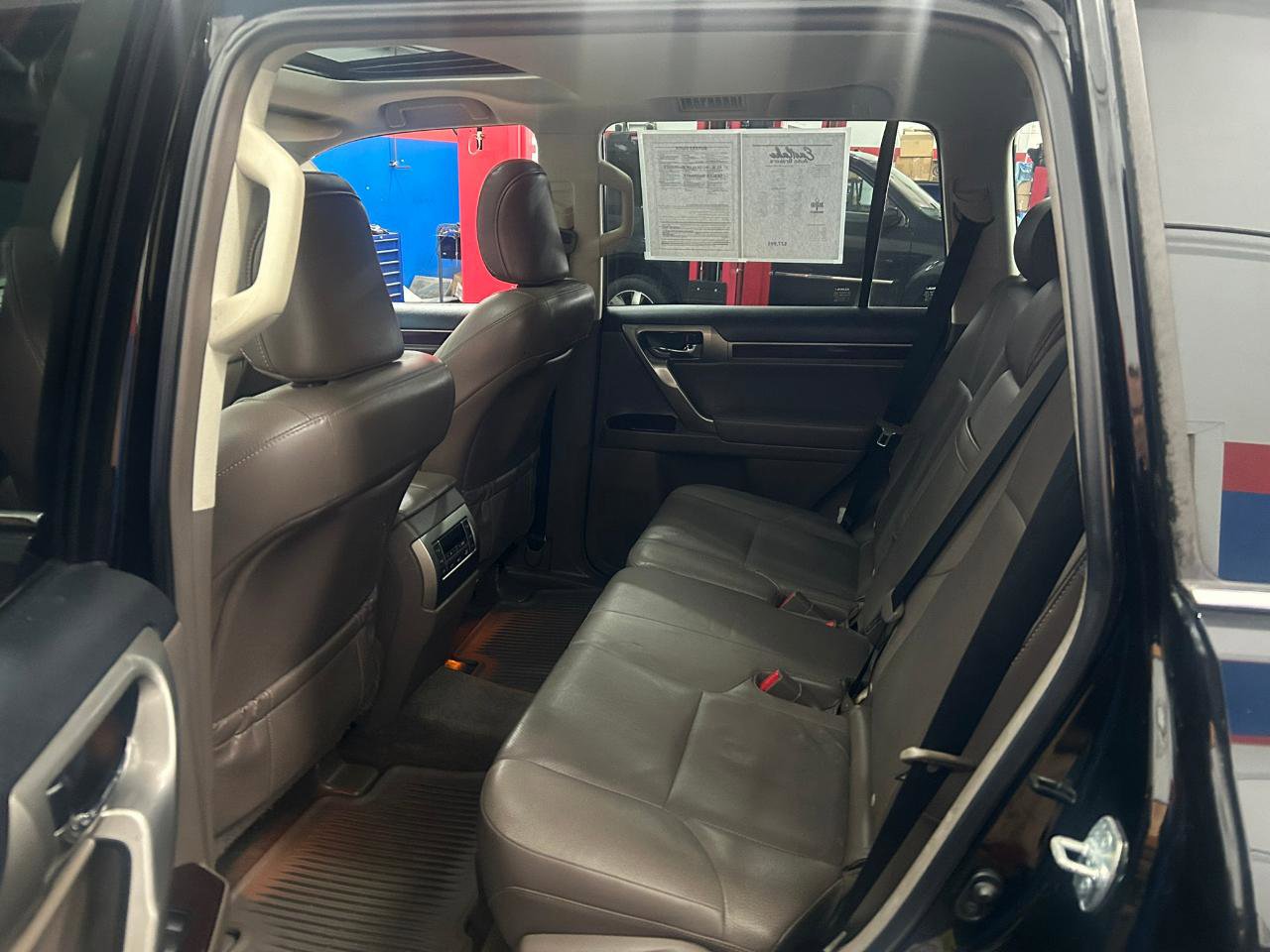 Used 2017 Lexus GX 460 Premium w/ Premium Package AWD/4WD image 16