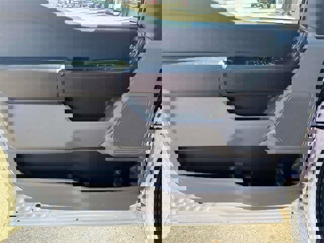 New 2026 Ford F250 XL w/ XL Chrome Package image 19
