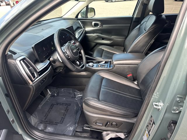 Used 2025 Kia Sorento EX AWD/4WD image 24
