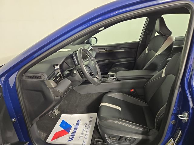 Used 2025 Toyota Camry SE image 12