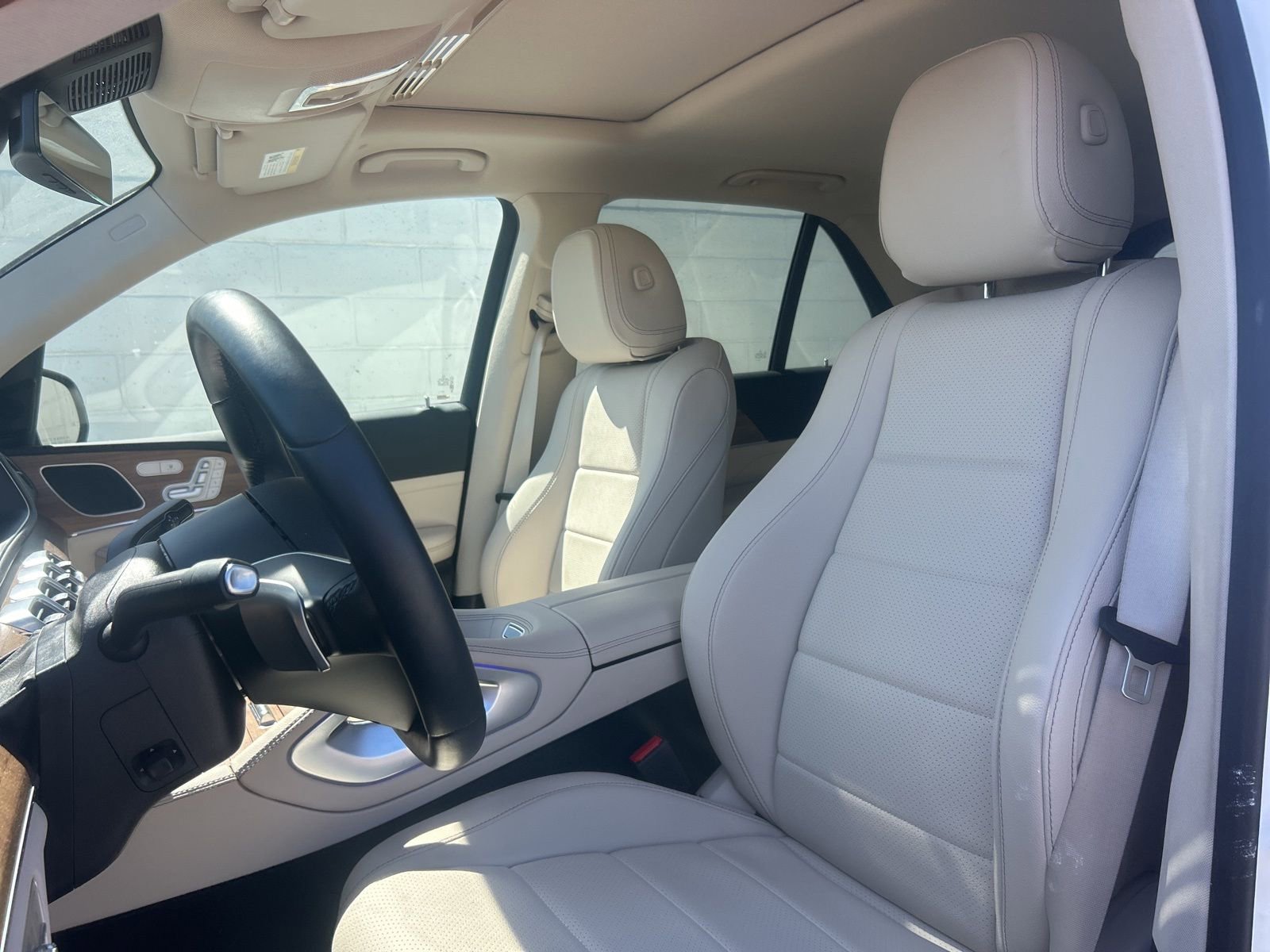 Used 2025 Mercedes-Benz GLE 350 4MATIC image 9