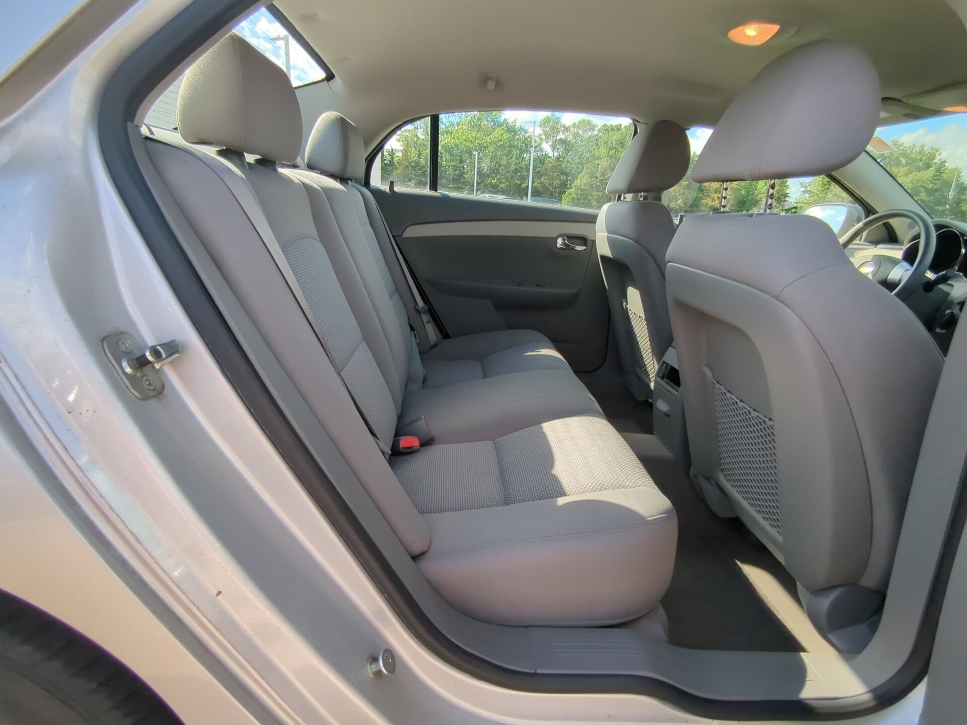 Used 2010 Chevrolet Malibu LS FWD image 19