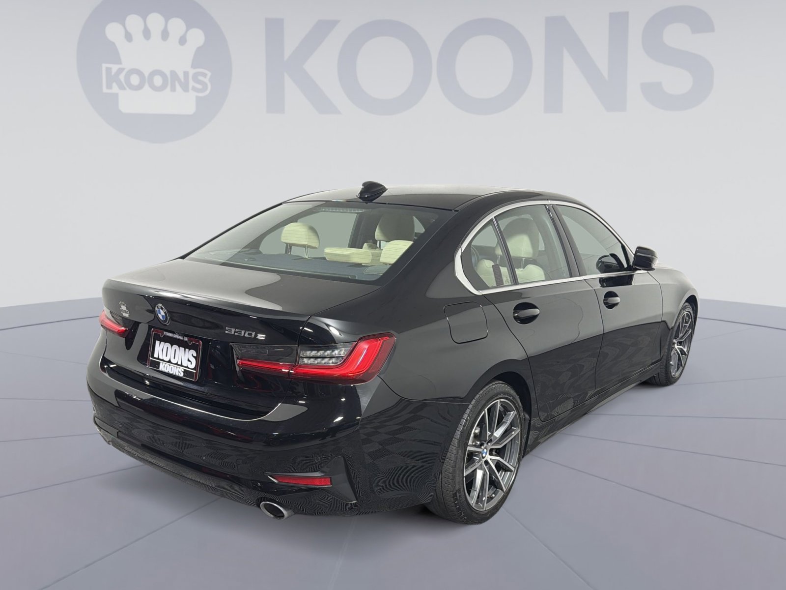 Used 2021 BMW 330e w/ Convenience Package image 7