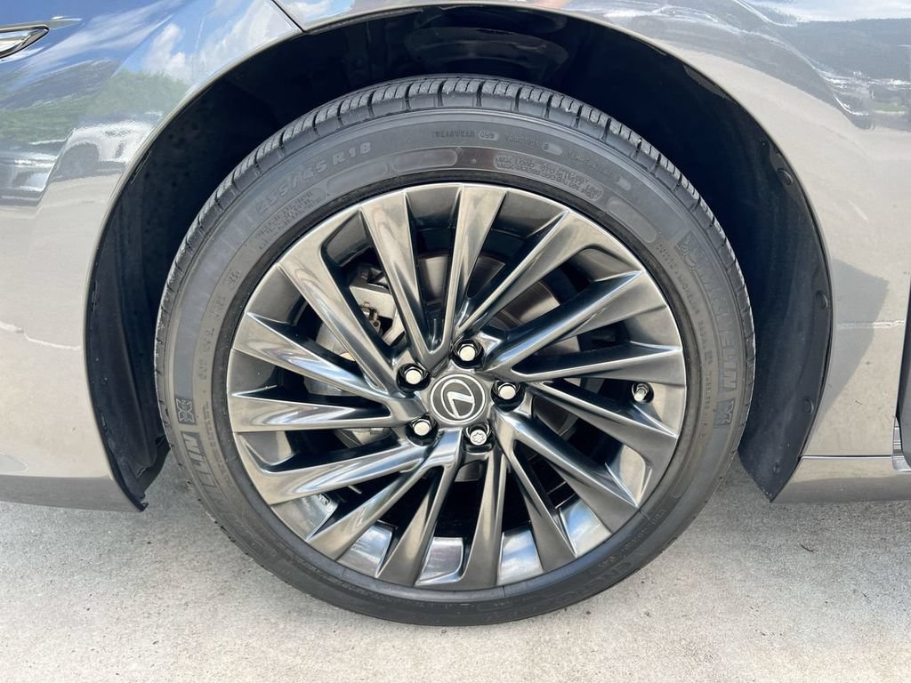 Certified 2024 Lexus ES 350 F Sport w/ Technology Package FWD image 9