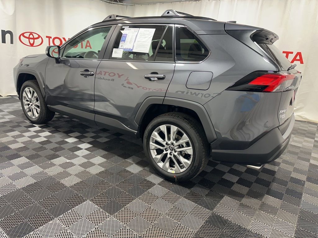 Used 2025 Toyota RAV4 XLE Premium image 4