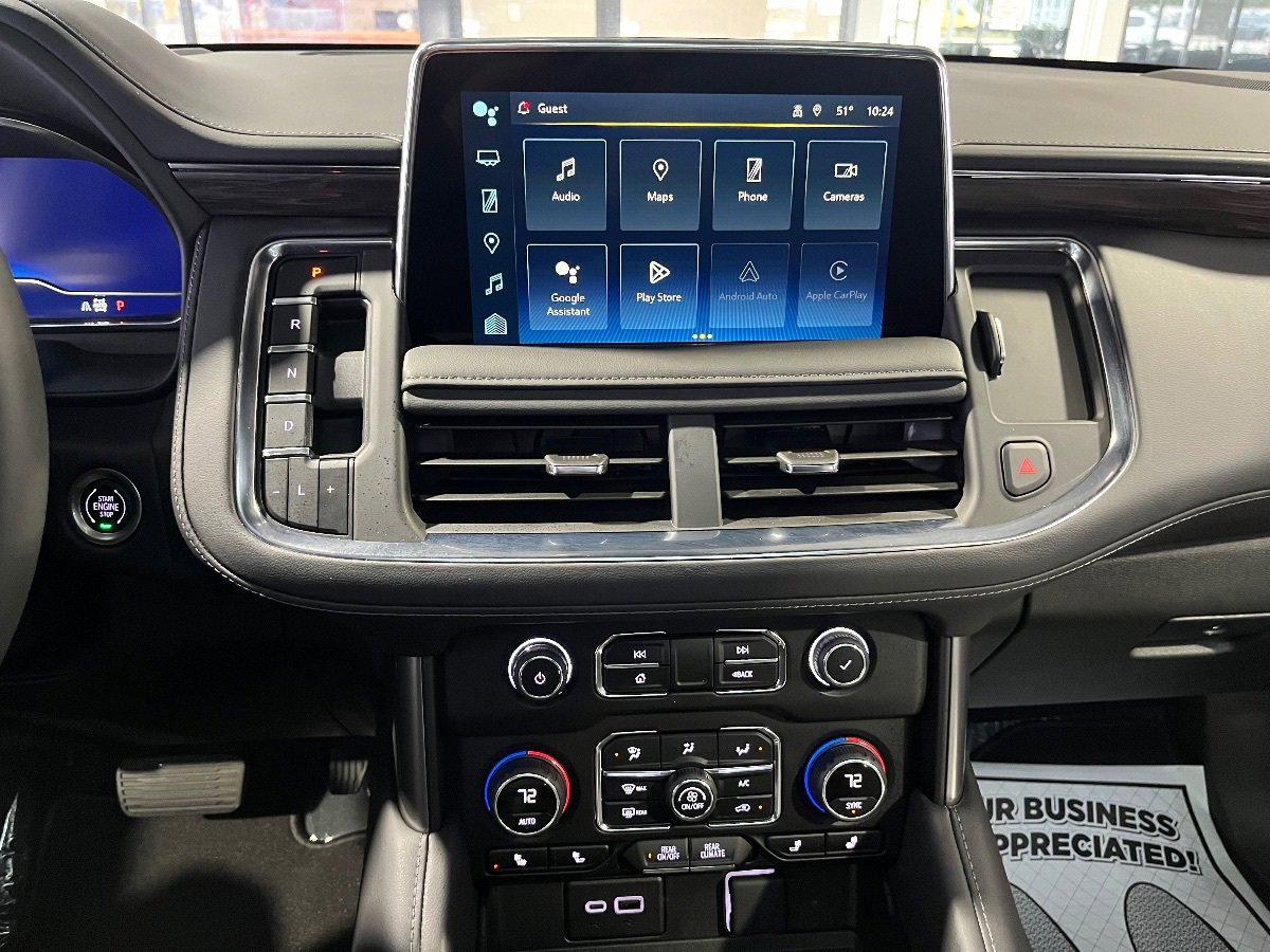 Used 2024 Chevrolet Suburban Z71 image 14