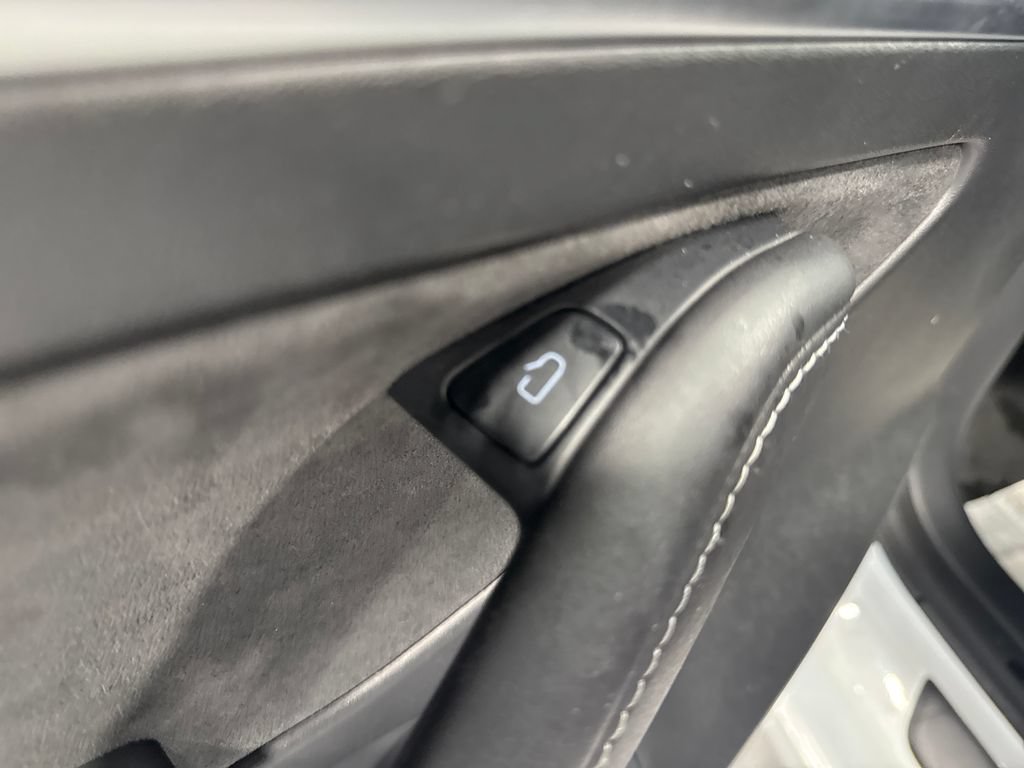Used 2023 Tesla Model 3 Standard Range RWD image 29