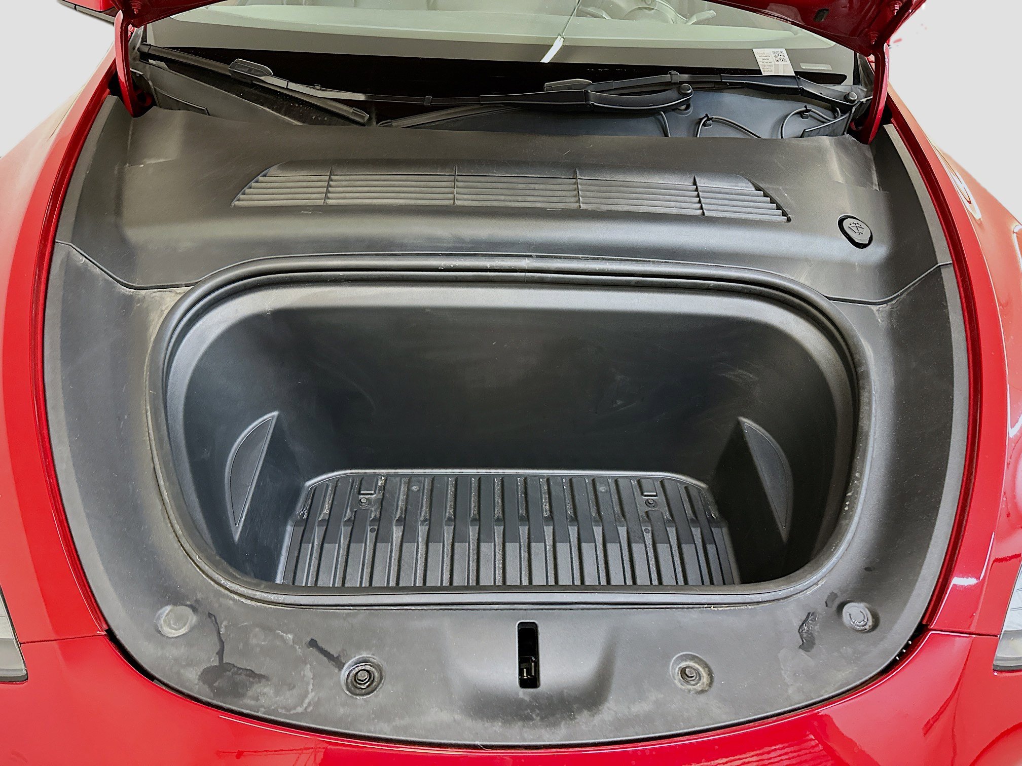 Used 2023 Tesla Model Y Long Range image 37