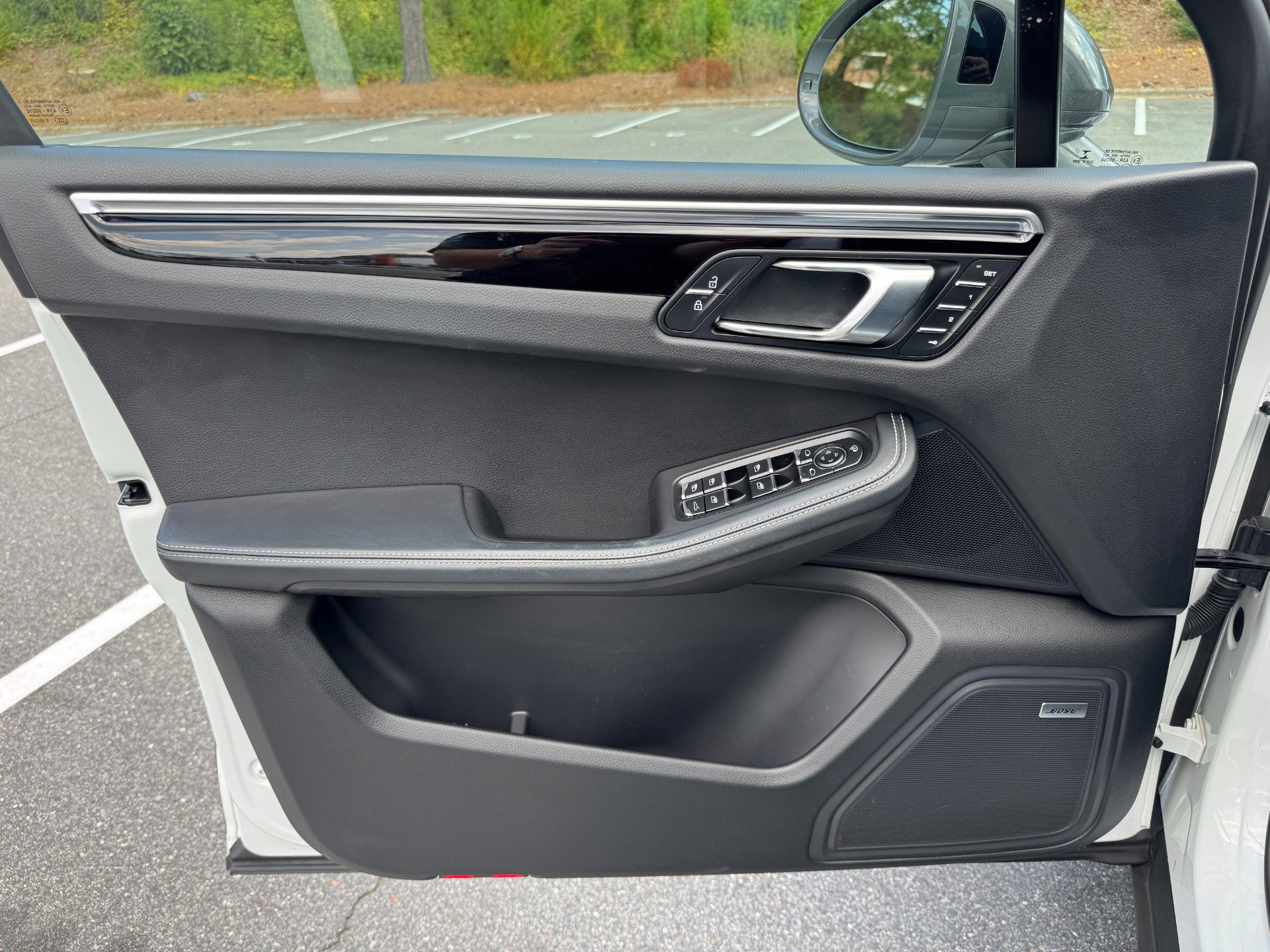 Used 2023 Porsche Macan image 20