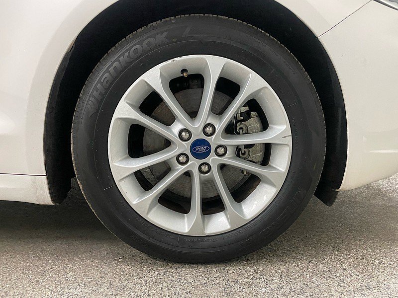 Used 2020 Ford Fusion Energi Titanium image 30