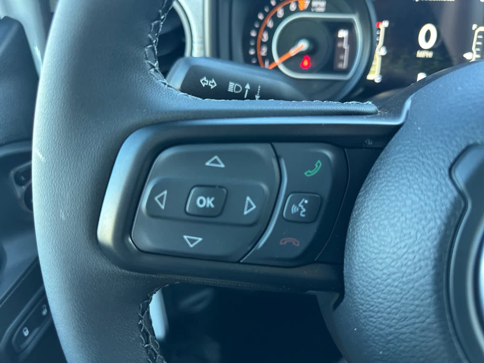 New 2025 Jeep Gladiator Sport AWD/4WD image 23