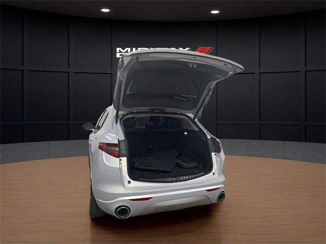 Used 2021 Alfa Romeo Stelvio Ti w/ Nero Edizione image 7