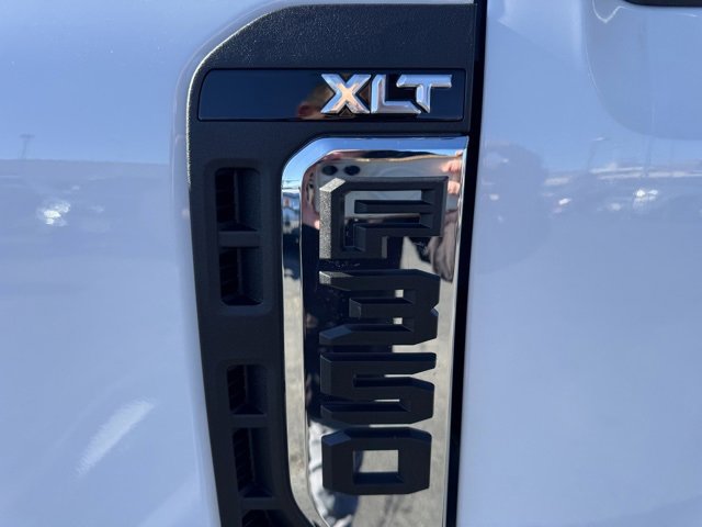 New 2025 Ford F350 XLT w/ FX4 Off-Road Package image 15