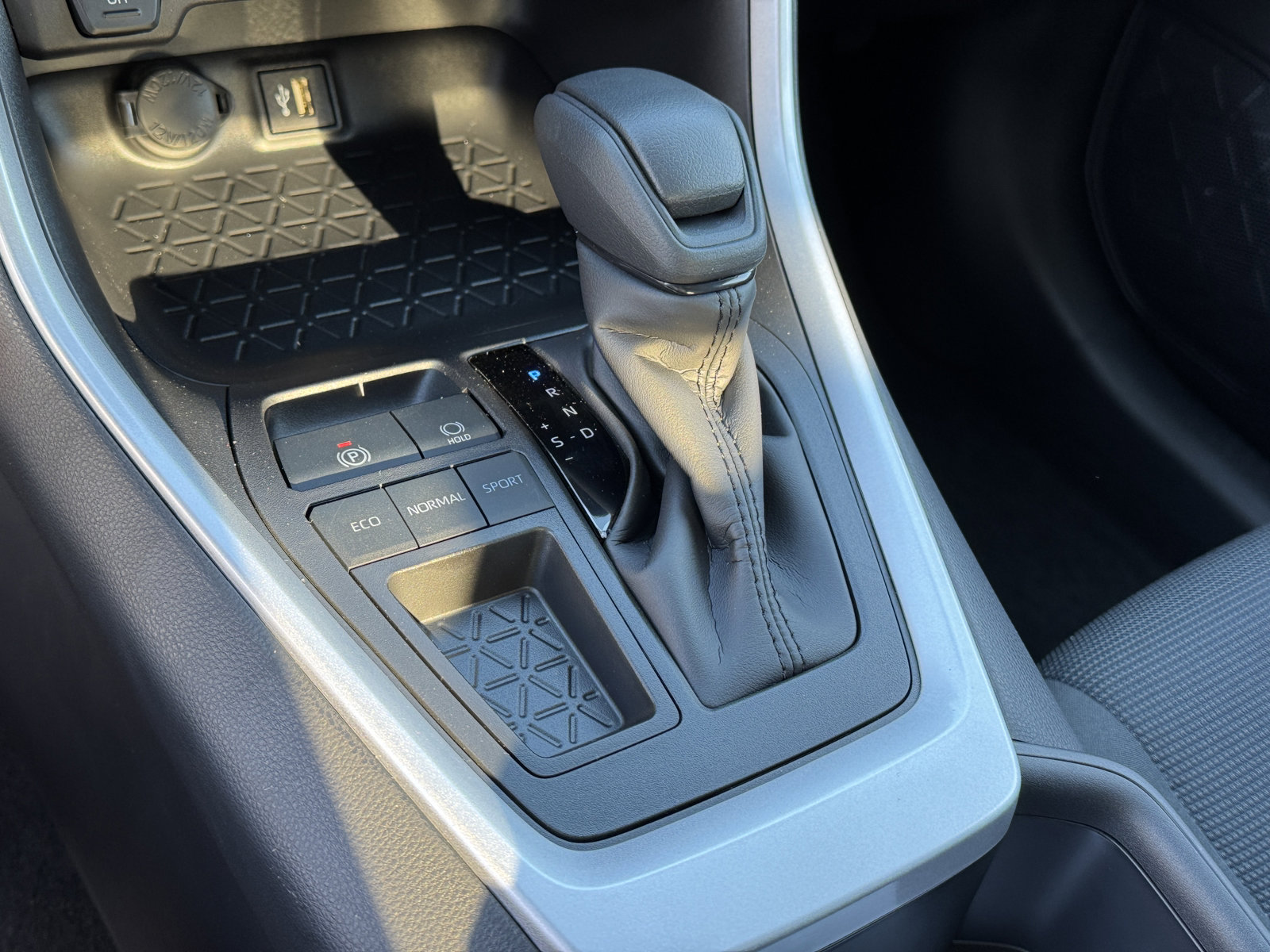 New 2025 Toyota RAV4 LE image 19