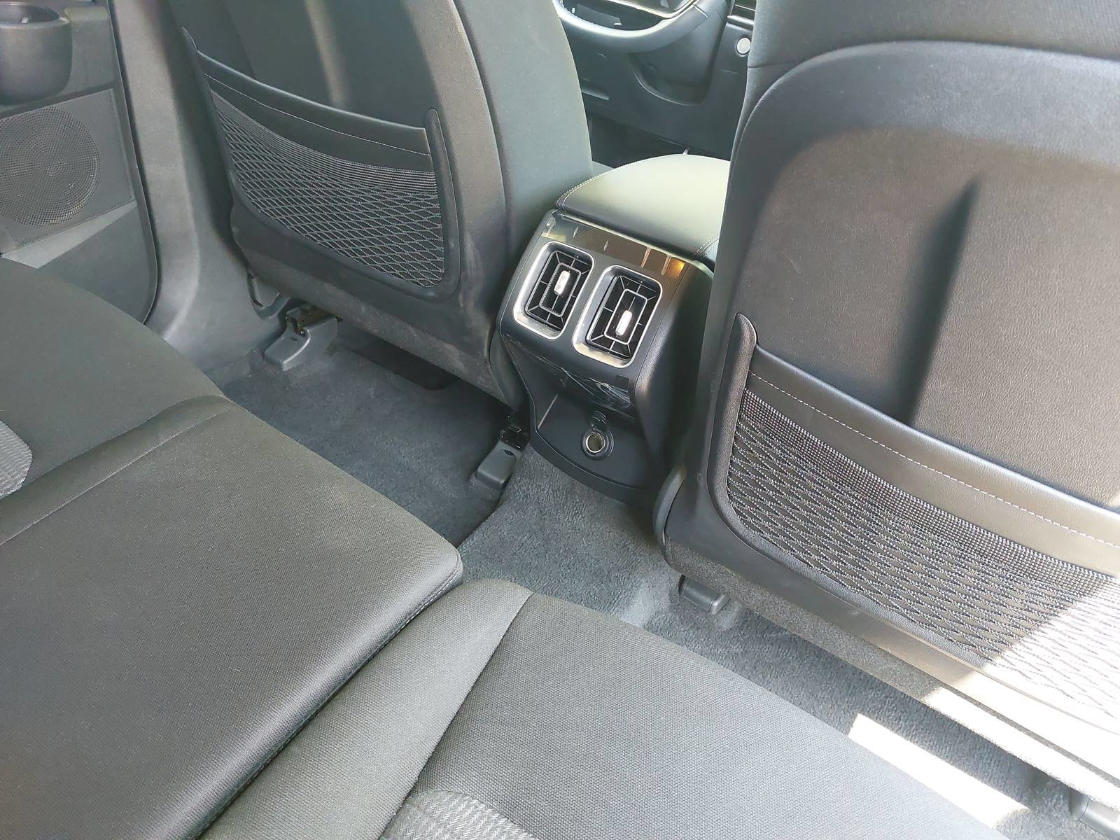 New 2026 Kia Sorento LX FWD image 11