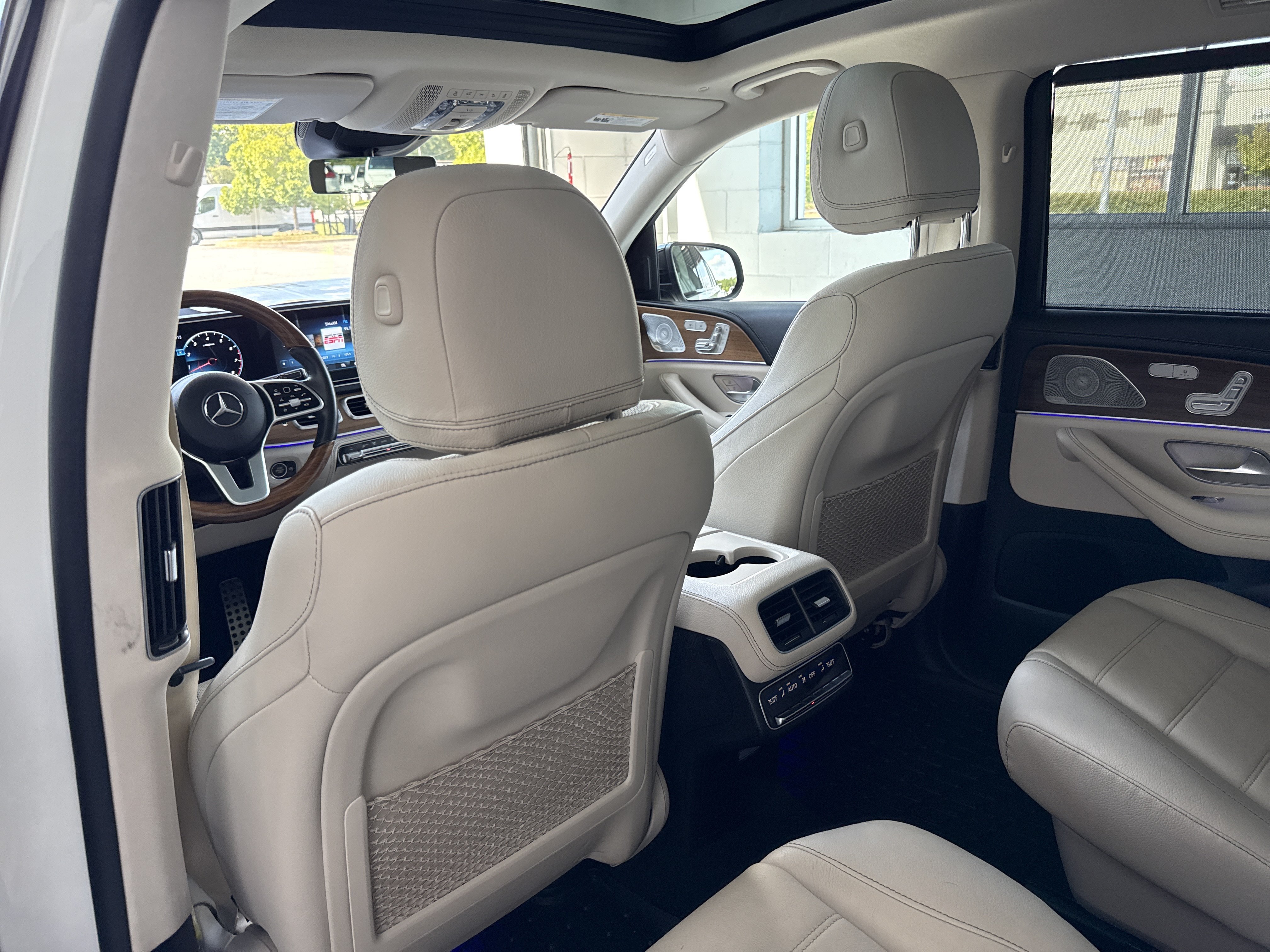 Certified 2022 Mercedes-Benz GLS 450 4MATIC image 31