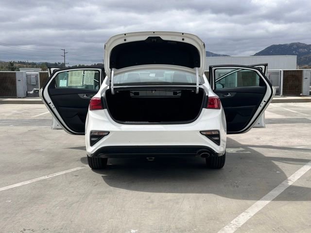 Used 2020 Kia Forte LXS FWD image 27
