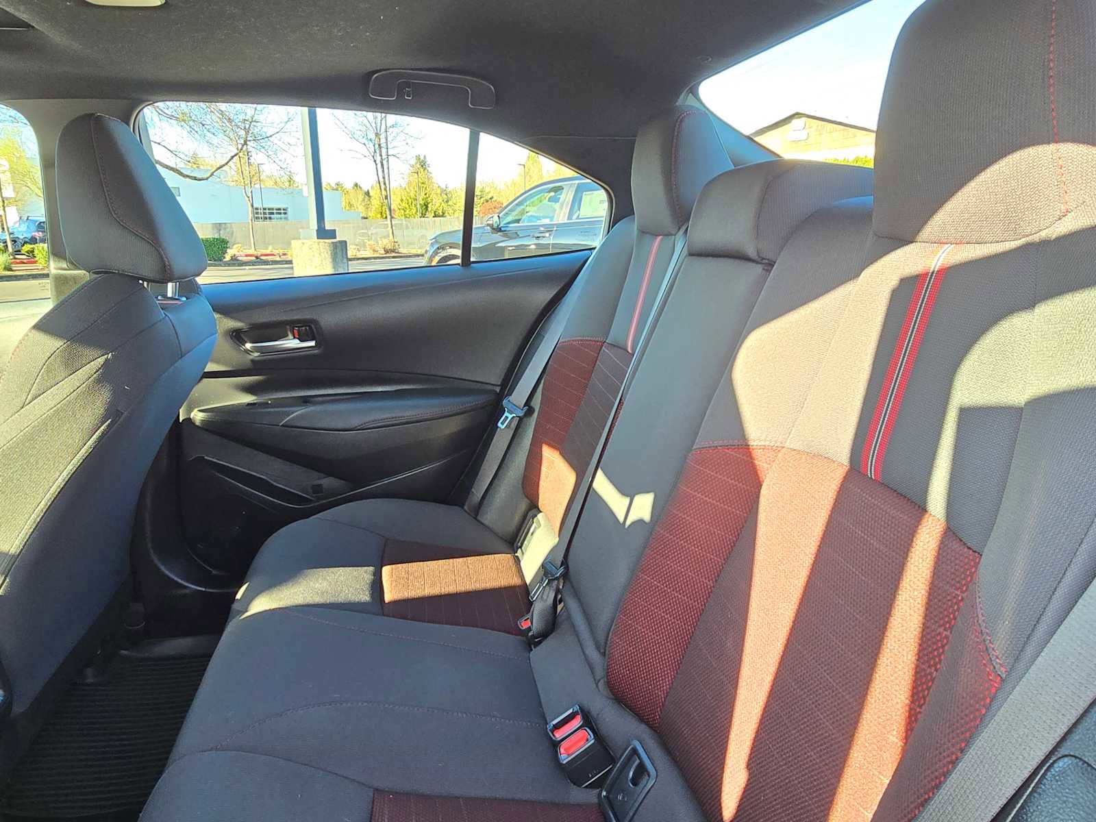 Used 2024 Toyota Corolla SE w/ SE Premium Package image 17