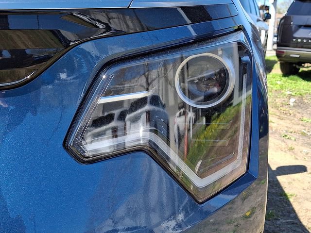 Certified 2025 Kia Niro Wind w/ Wind Preserve Package image 9